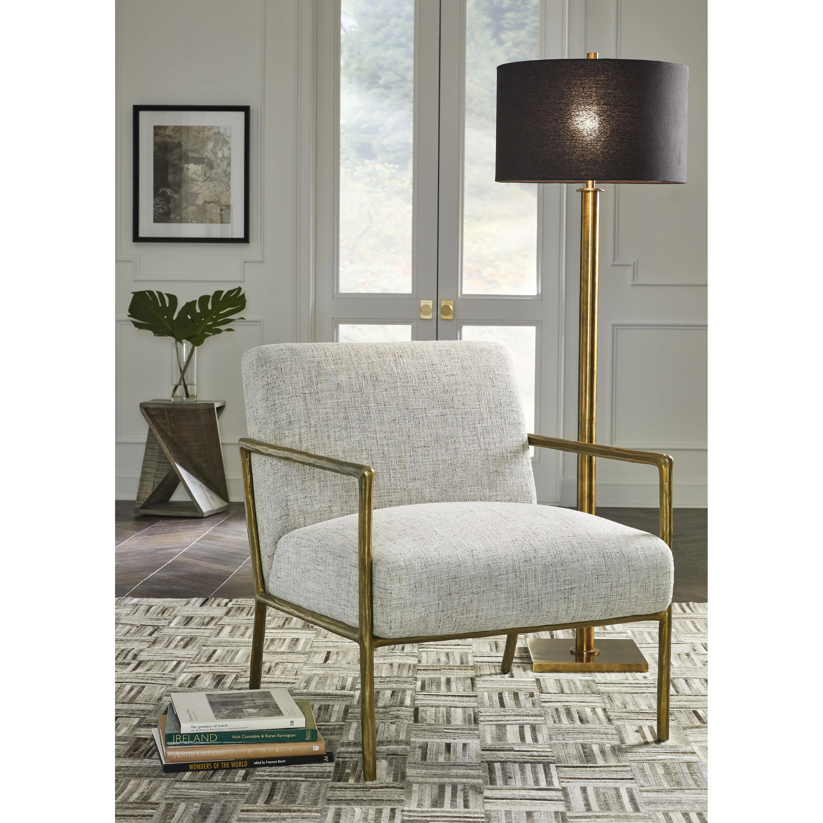 Signature Design by Ashley Ryandale Stationary Fabric Accent Chair A3000339