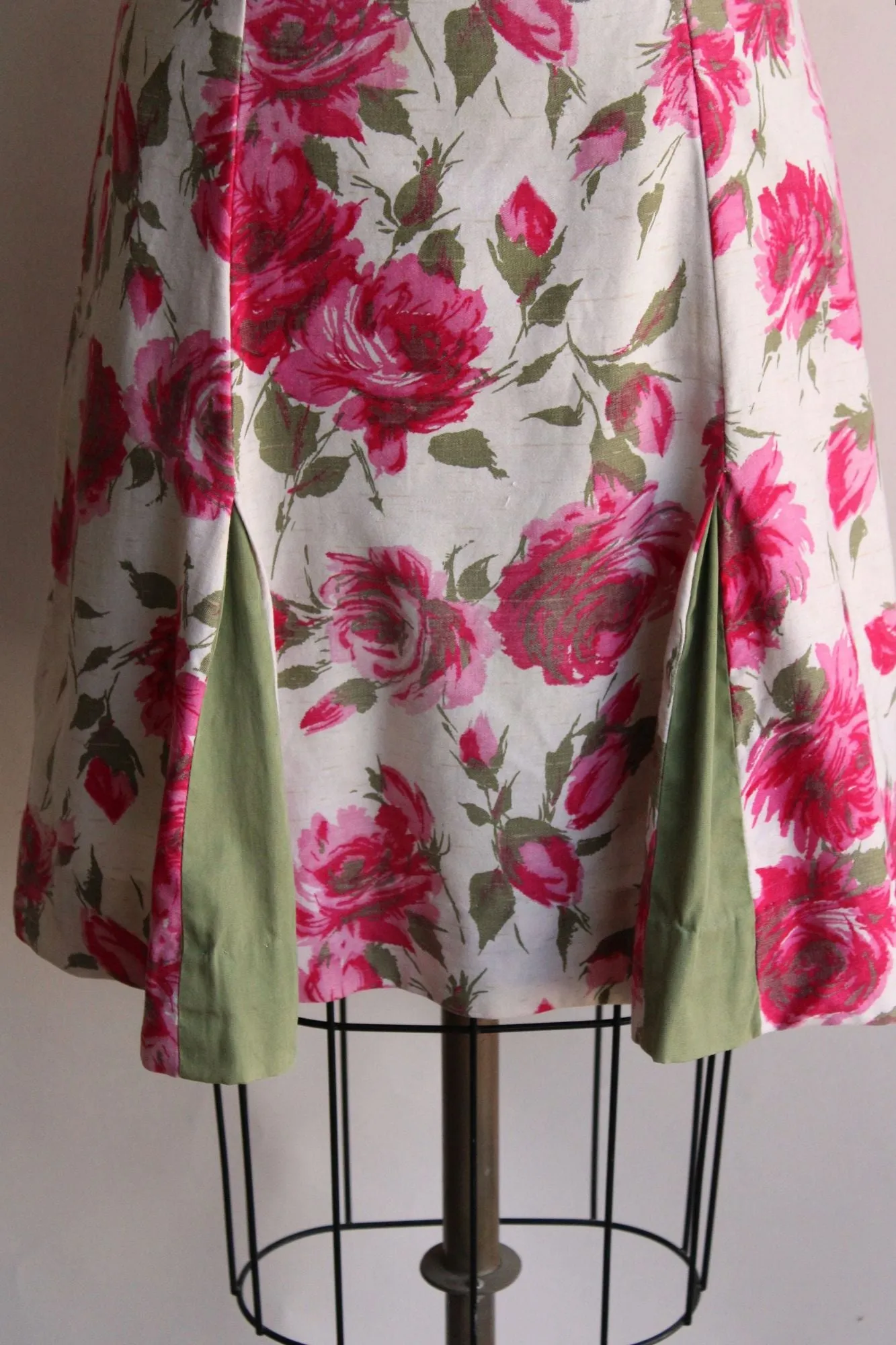 Vintage 1960s Pink Rose Print Fit and Flare Dress