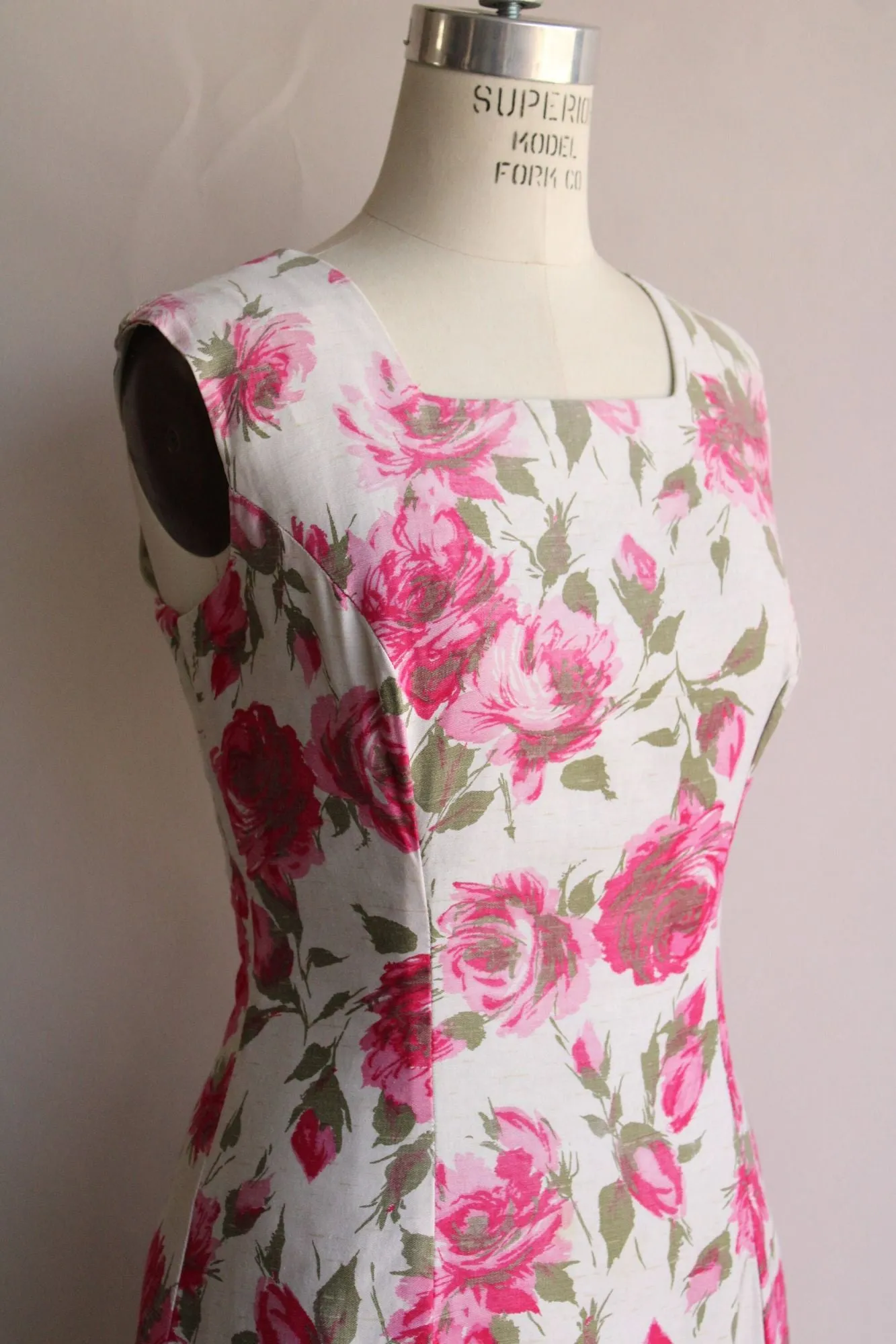 Vintage 1960s Pink Rose Print Fit and Flare Dress