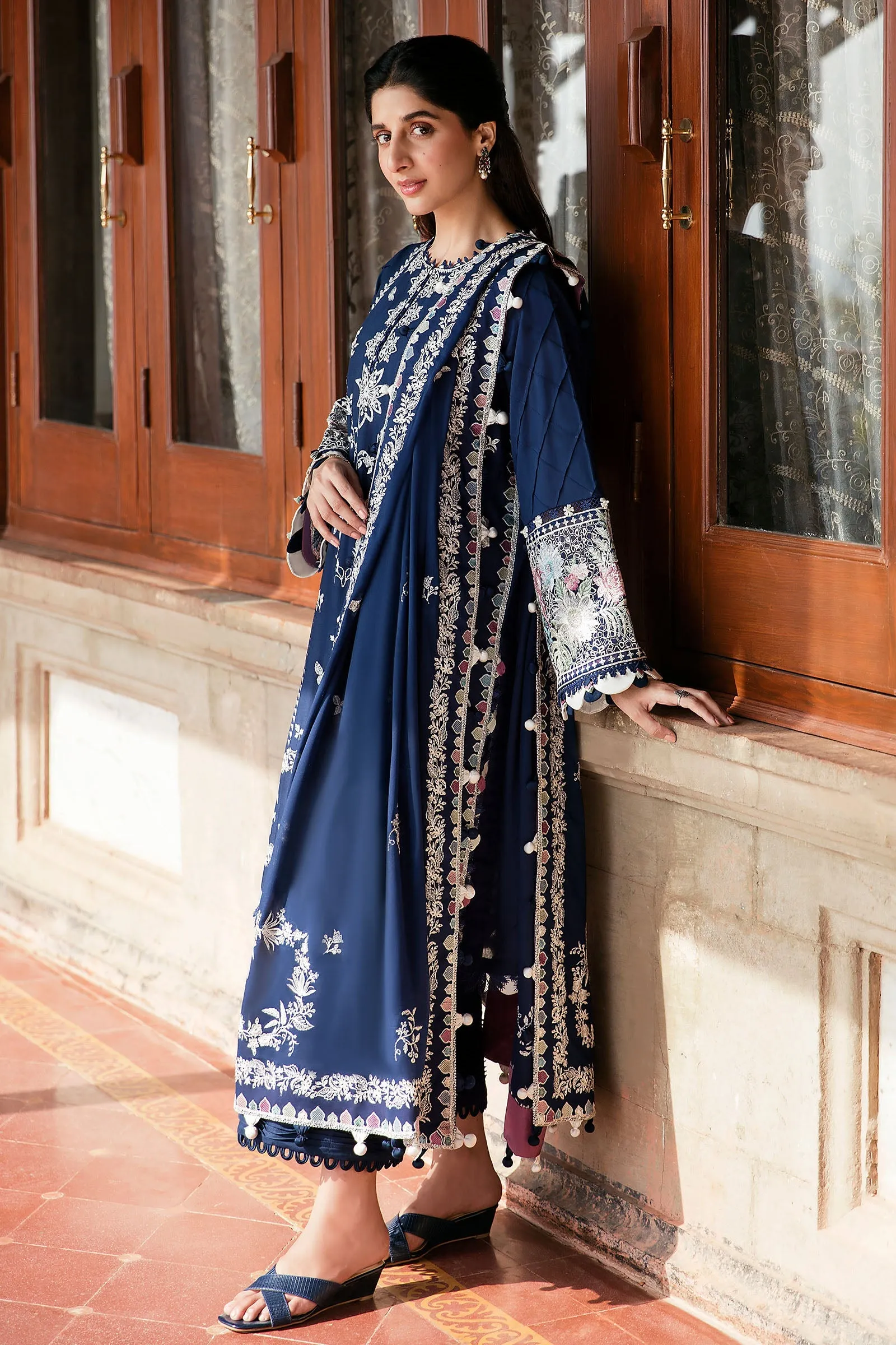 Zaha Festive Lawn Collection – SERRA (ZF23-03)
